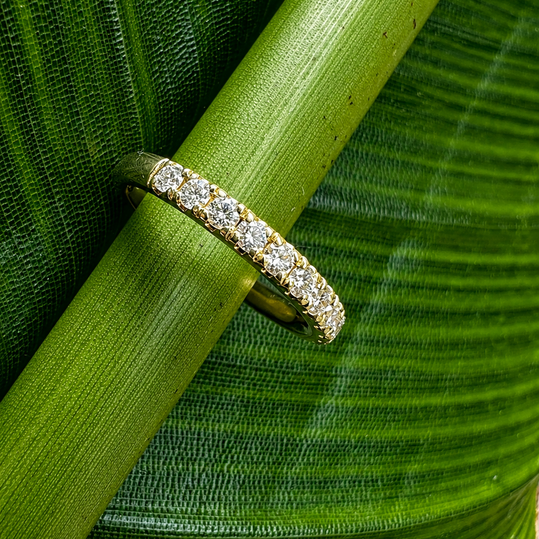 14 kt Sárga arany fél eternity gyűrű