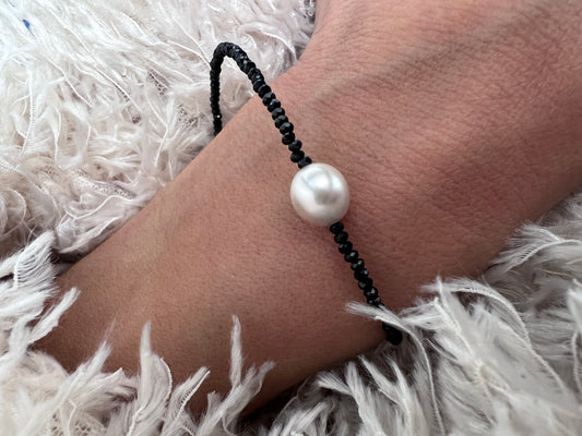 P&D EZÜST NOIR PEARL karkörkötő