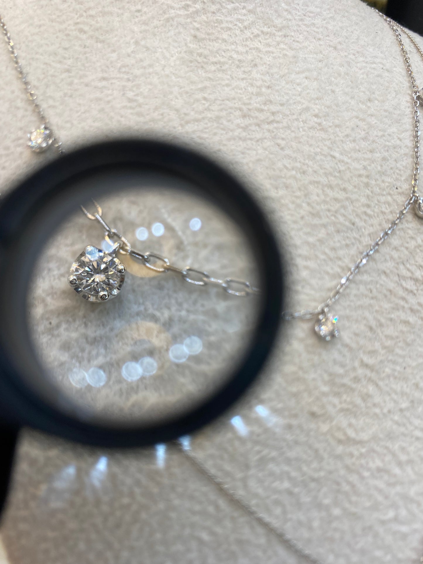 Fehér arany 5 köves gyémánt nyaklánc