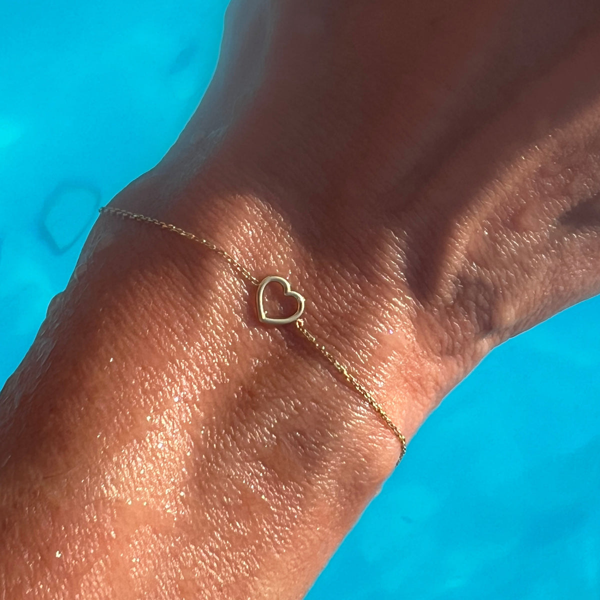 18 kt arany karkötő, szív alakú profillal