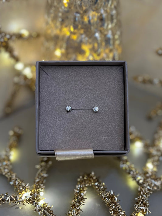 Fehér arany gyémánt fülbevaló