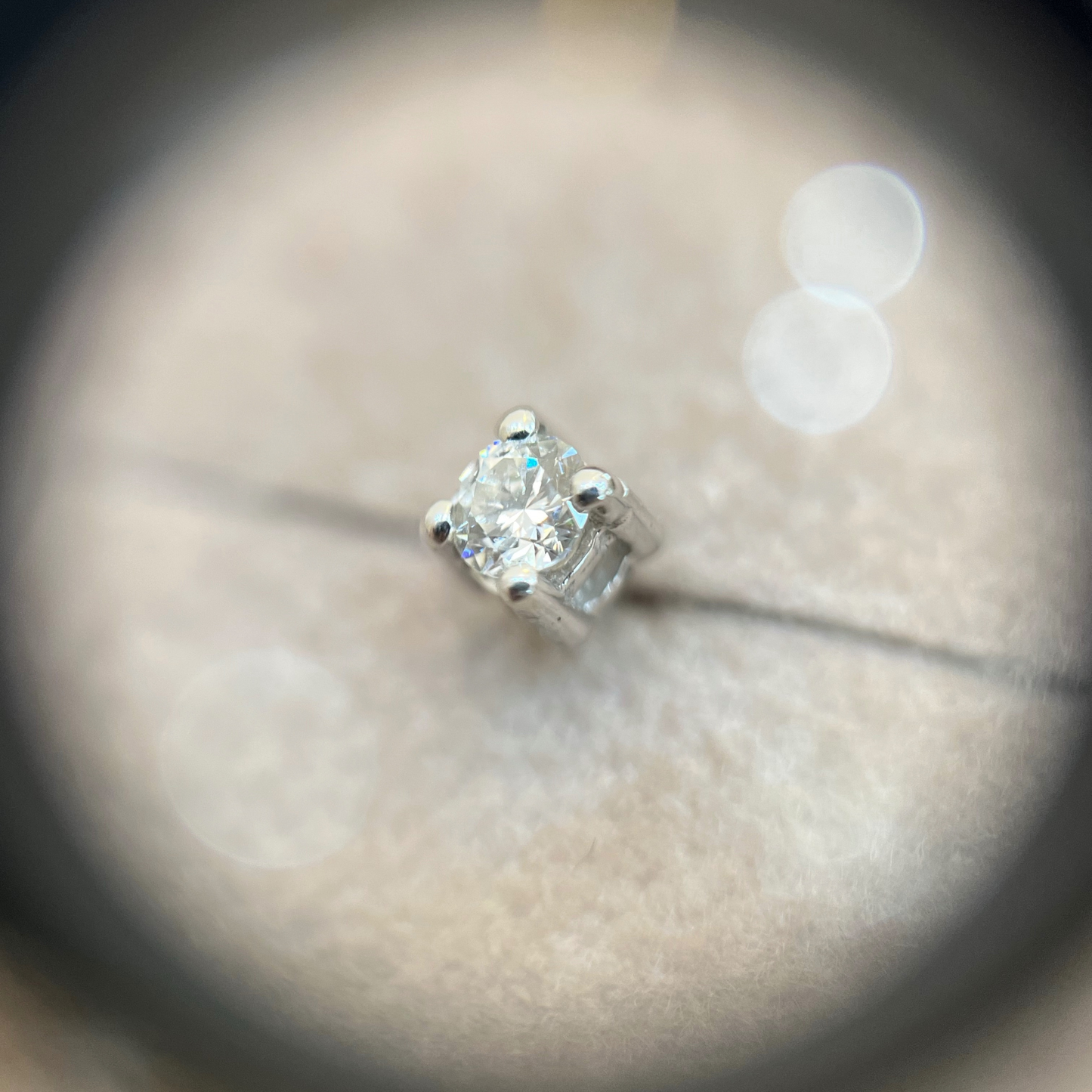 Fehér arany gyémánt fülbevaló