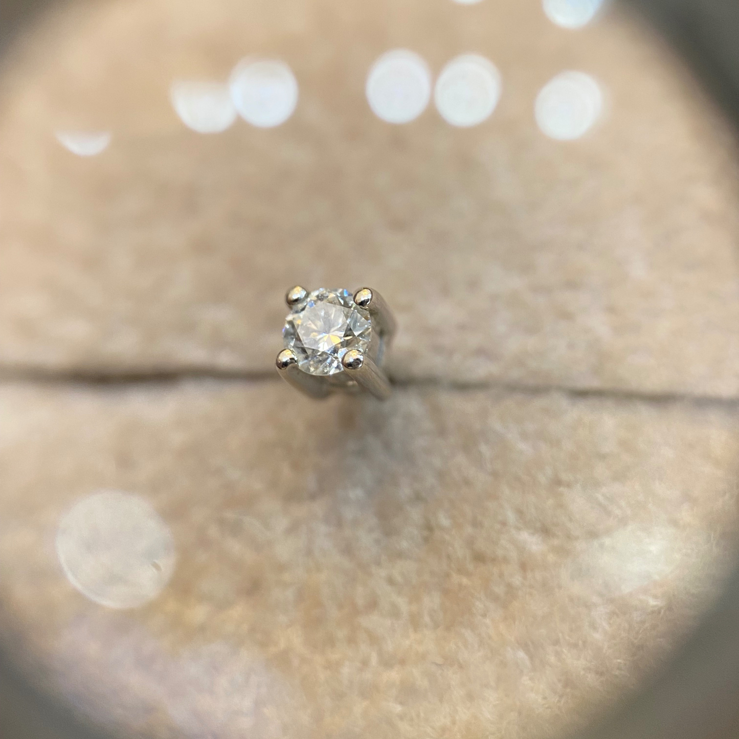 Fehér arany gyémánt fülbevaló