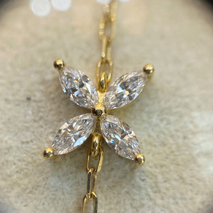 Sárga arany virágos karkötő