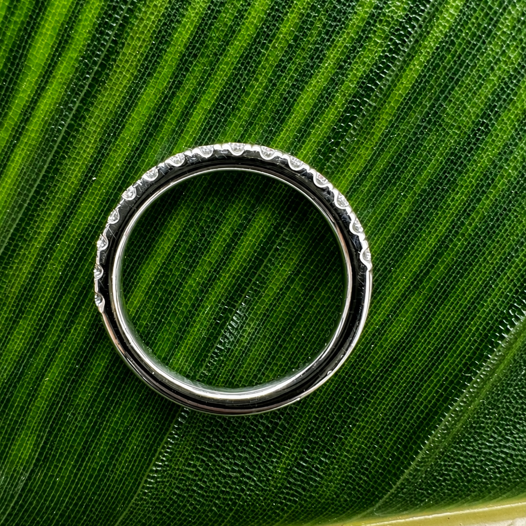 14 kt fehér arany fél eternity gyűrű