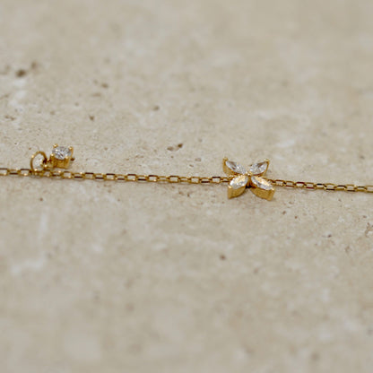 Sárga arany virágos karkötő