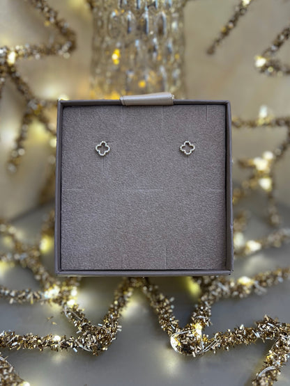 Sárga arany gyémánt virágos fülbevaló