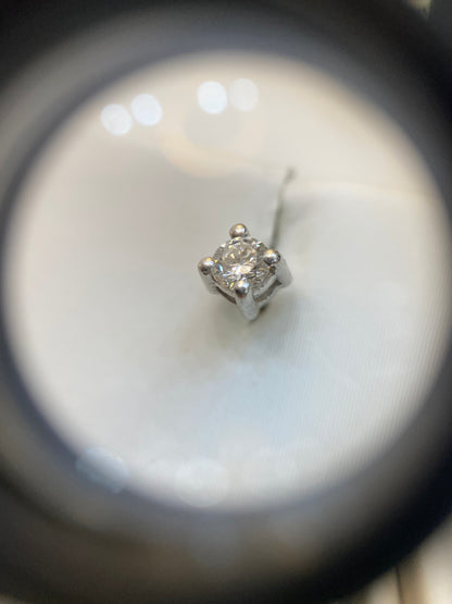 Fehér arany gyémánt fülbevaló