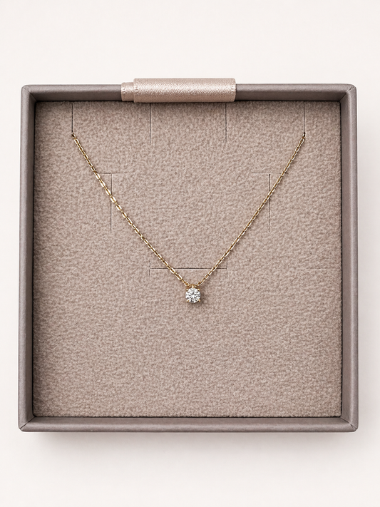 Sárga 14 kt arany apró 0,10 ct gyémánt nyaklánc