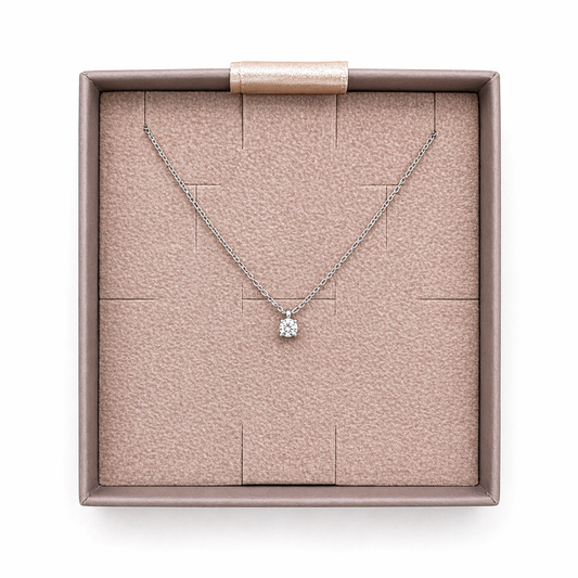 Fehér arany apró 0,25 ct gyémánt nyaklánc