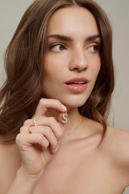 Armiss-SOS ring with diamond